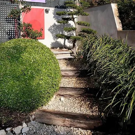 Le Jardin De La Tuilerie Alsace Pensionat Pfastatt